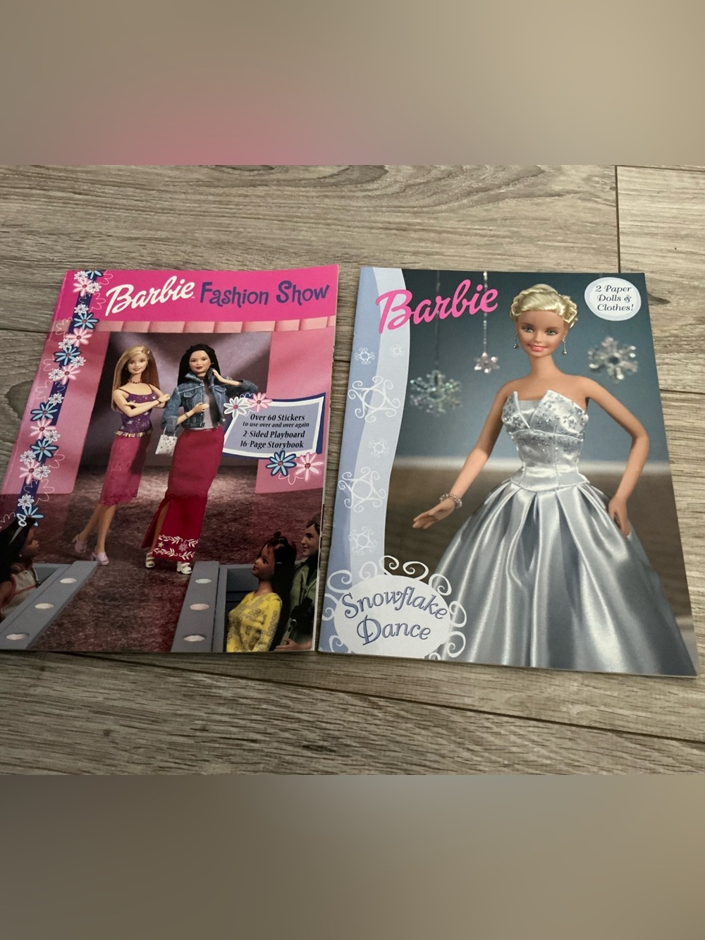 Vtg Barbie Fashion Show Readers Digest Sticker play board Snowflake Paper Dolls